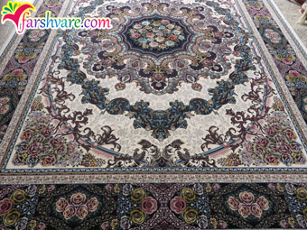 sample of woven Persian home carpet Ilia design