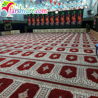 نمونه‌ی بافته شده‌ی فرش مسجد سجاده‌ای رنگ قرمز رضوان