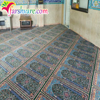 نمونه‌ی بافته شده‌ی فرش سجاده ای مسجد ستاره کویر